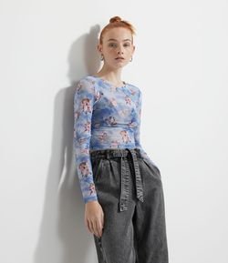 Blusa Cropped em Tule com Mangas Longas e Estampa Anjinhos
