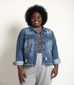 Jaqueta Jeans com Puídos e Barra Desfiada Curve & Plus Size