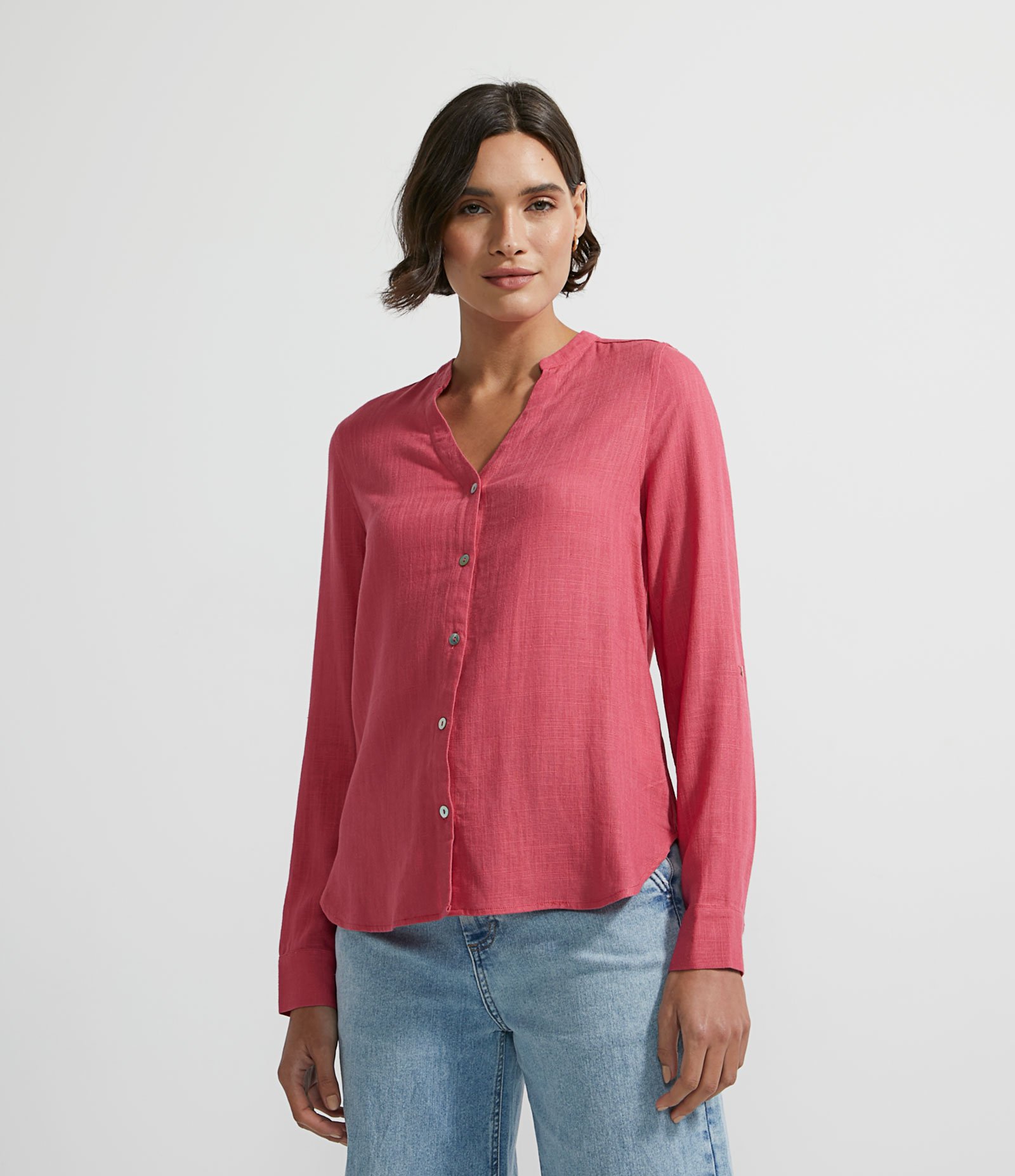 Camisa em Viscolinho com Abotoamento e Barra Mullet Rosa Médio 1