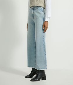 Calça Wide Leg Jeans com Cintura Alta e Barra Desfiada