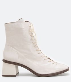 Bota Chelsea Cano Médio em Couro com Amarração