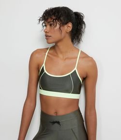 Top Esportivo em Poliamida com Detalhes Contrastantes