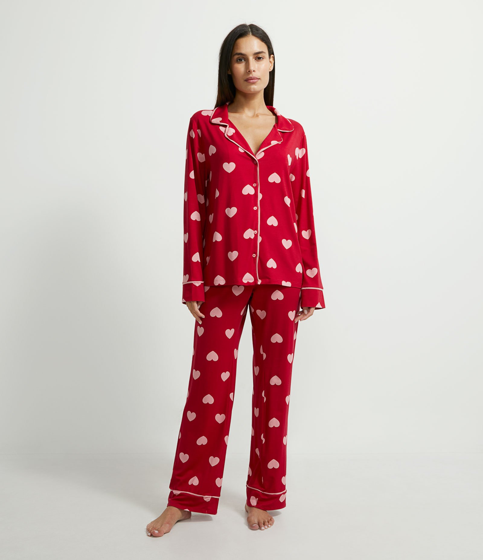 Pijama Americano Longo em Viscolycra com Estampa de Coraçõezinhos Vermelho 1