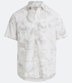 Camisa Comfort em Linho com Estampa de Folhagens