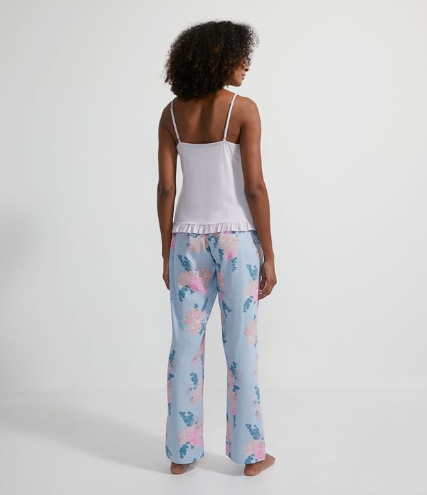 Pijama en Viscosa Floral con Blusa de Tirantes Finos y Pantalón Azul 2