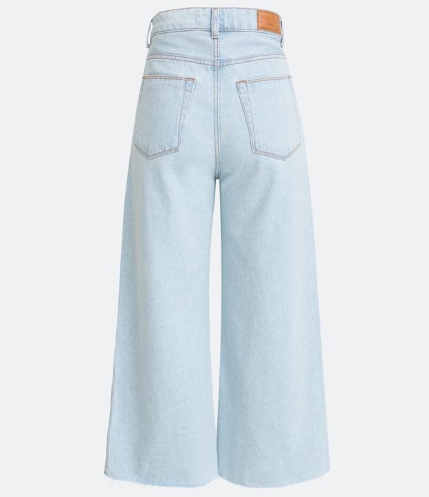 Calça Pantacourt em Jeans Delavê com Abertura Lateral Azul 8