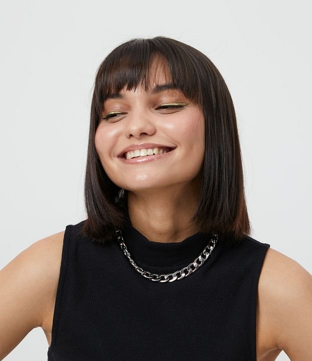 Blusa Cropped Básica sin Manga en Algodón con Cuello Alto Negro 4