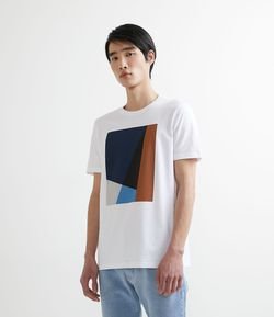 Camiseta Manga Curta em Algodão com Estampa Geométrica Colorida
