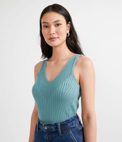 Blusa Regata em Tricô com Alças Largas e Decote V