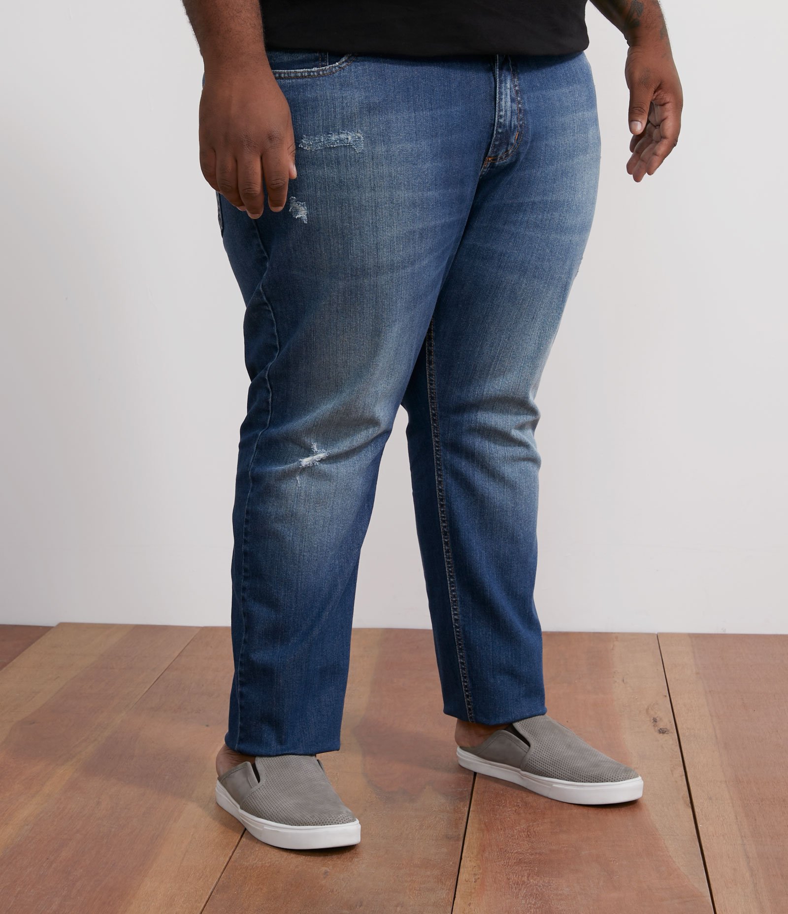 Calca Jeans Slim com Puídos - Plus Size Azul 3