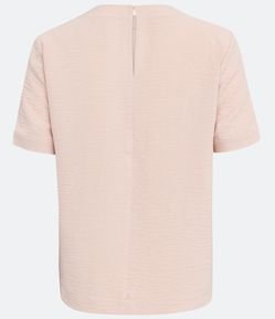 Blusa com Abertura nas Costas e Detalhes Pespontados