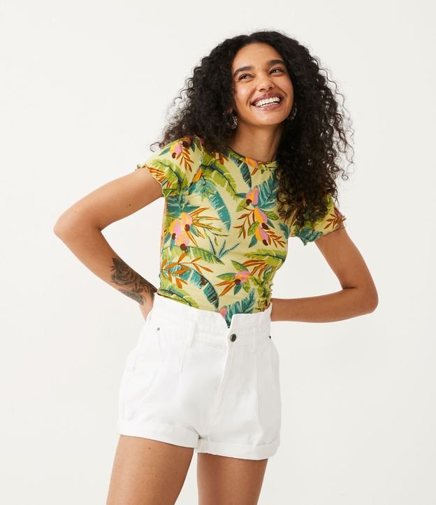 Blusa en Ribana con Volantes y Estampado de Follajes Verde 1