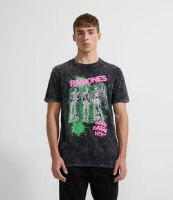 Camiseta Manga Curta Marmorizada Estampa Ramones