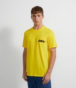 Camiseta Manga Curta Estampa Charlie Brown