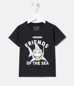 Camiseta Infantil Estampa Tubarão - Tam 1 a 5 anos