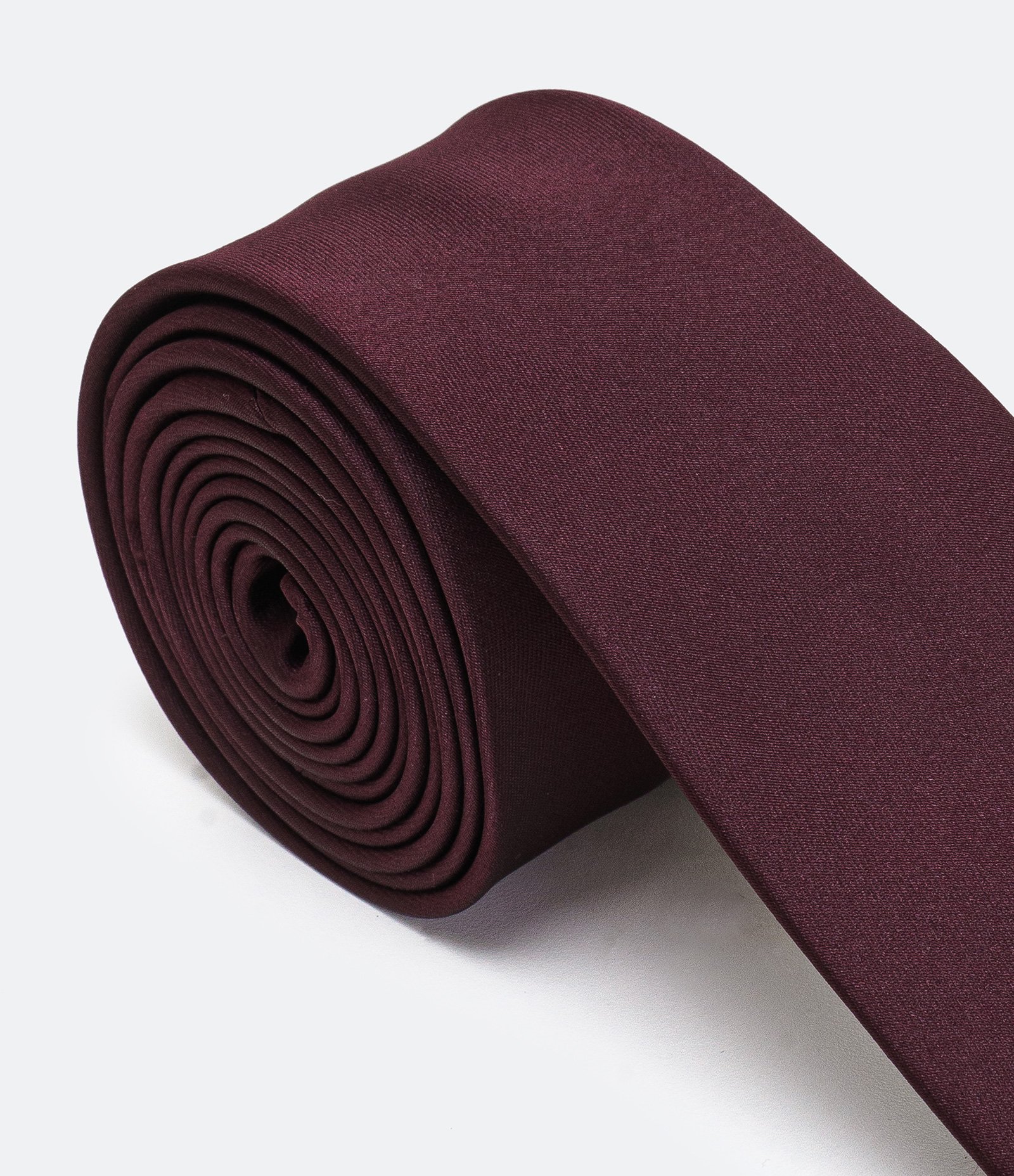 Gravata Slim Básica Acetinada Vermelho 2