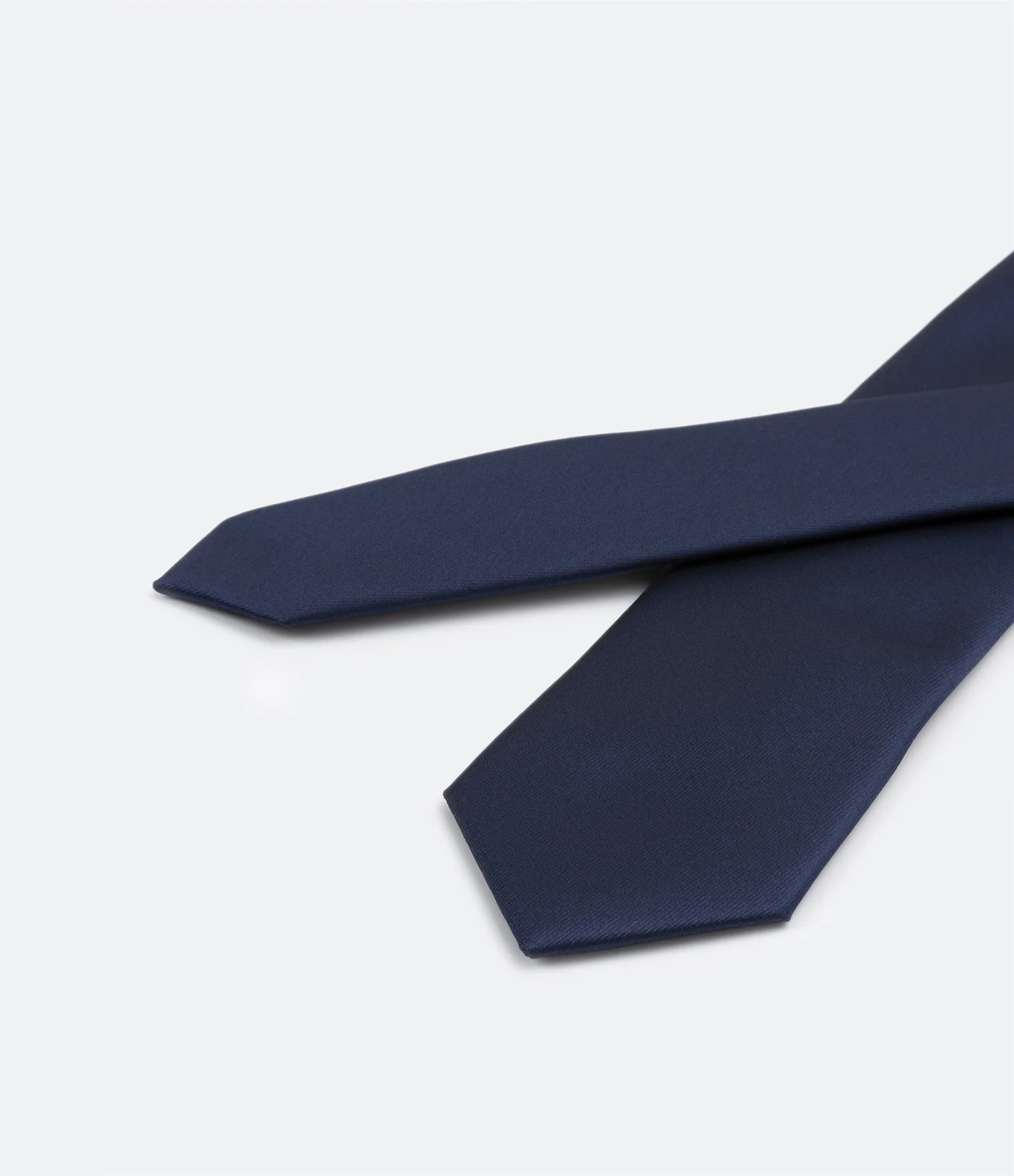 Gravata Slim Básica Acetinada Azul Marinho 2