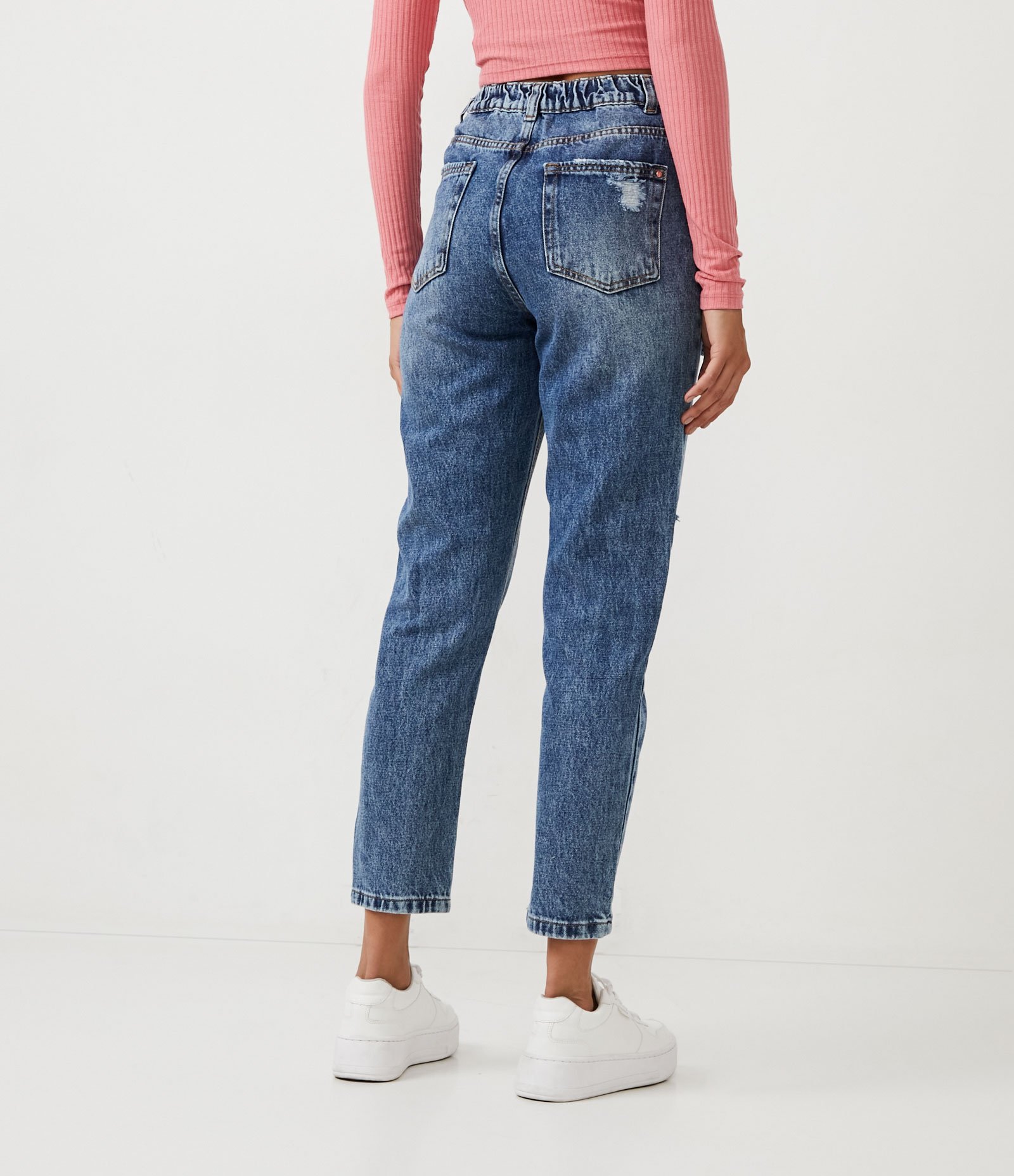 Calça Mom Jeans com Elástico na Cintura Destroyed Azul 3