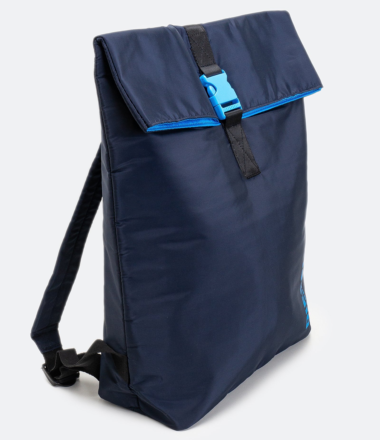 BRINDE MOCHILA DIESEL U 1