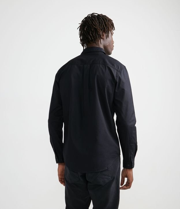Camisa Comfort em Algodão com Bolsos Frontais