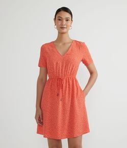 Vestido Corto Estampado con Bolsillos y Ajuste en la Cintura
