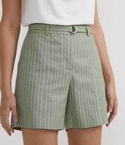 Short Alfaiataria em Algodão Listrado com Cinto Fivela
