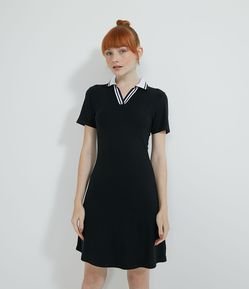 Vestido curto em Ribana com Gola Polo sem Estampa