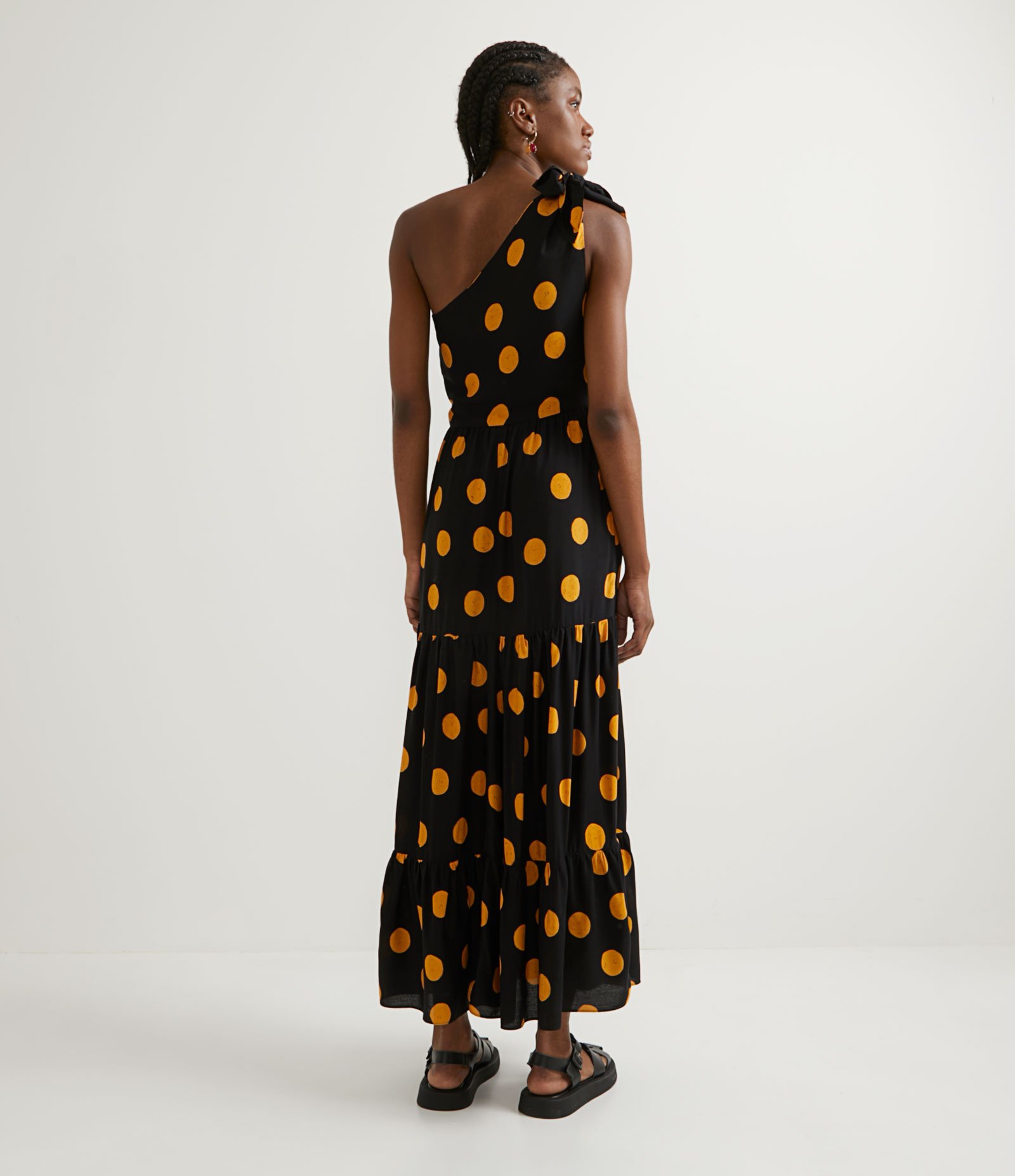 Vestido Midi em Viscose Estampado com Babados na Saia Preto 2
