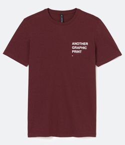 Camiseta Manga Curta em Algodão Estampa "Another Graphic Print"