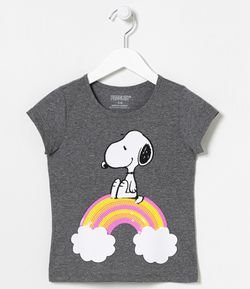 Blusa Infantil Estampa do Snoopy e Arco-íris de Paetês - Tam 5 a 14 anos