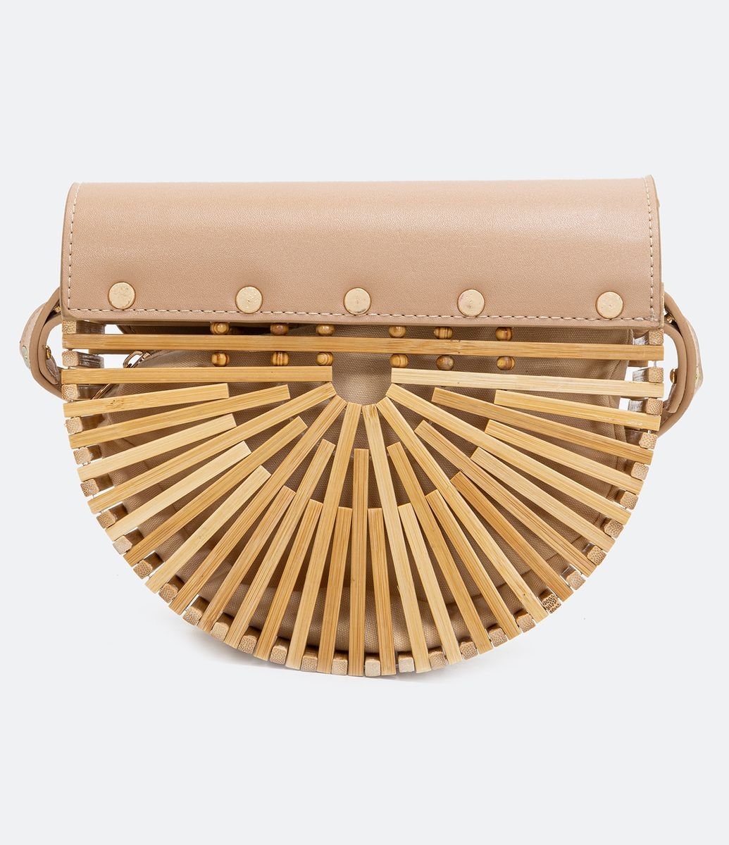 seashell collecting bolsa