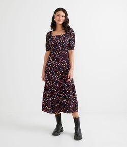 Vestido Midi em Crepe com Manga Curta Bufante e Estampa de Corações