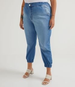 Calça Jogger Jeans com Elástico no Cós e na Barra Curve & Plus Size