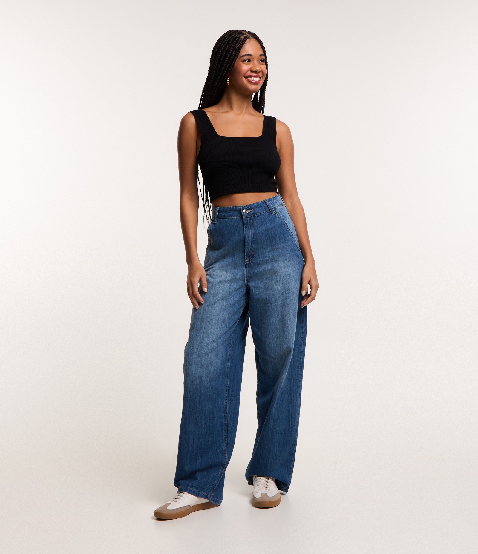 Blusa Regata Cropped Básica em Poliamida Canelada sem Costura Preto 2