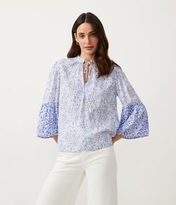 Blusa Bata Manga Longa com Estampa Floral
