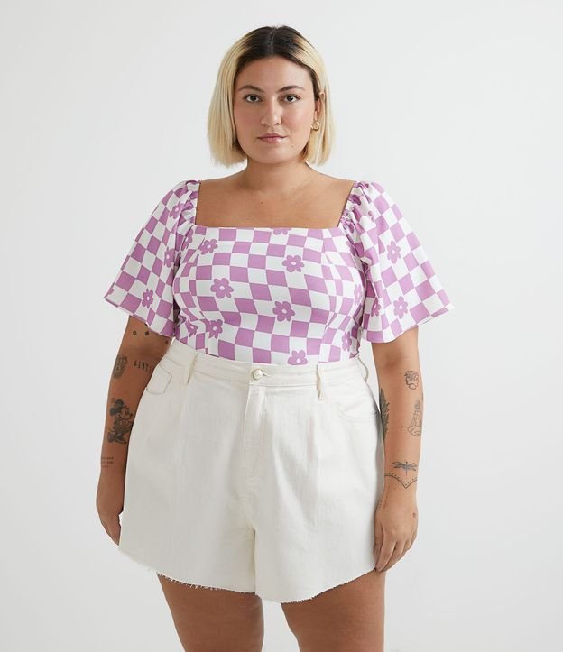 Blusa Manga Curta em Crepe Estampada com Lastex nas Costas Curve & Plus Size