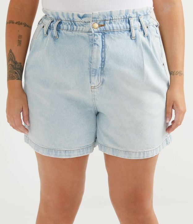 Short Clochard em Jeans Delavê Curve & Plus Size