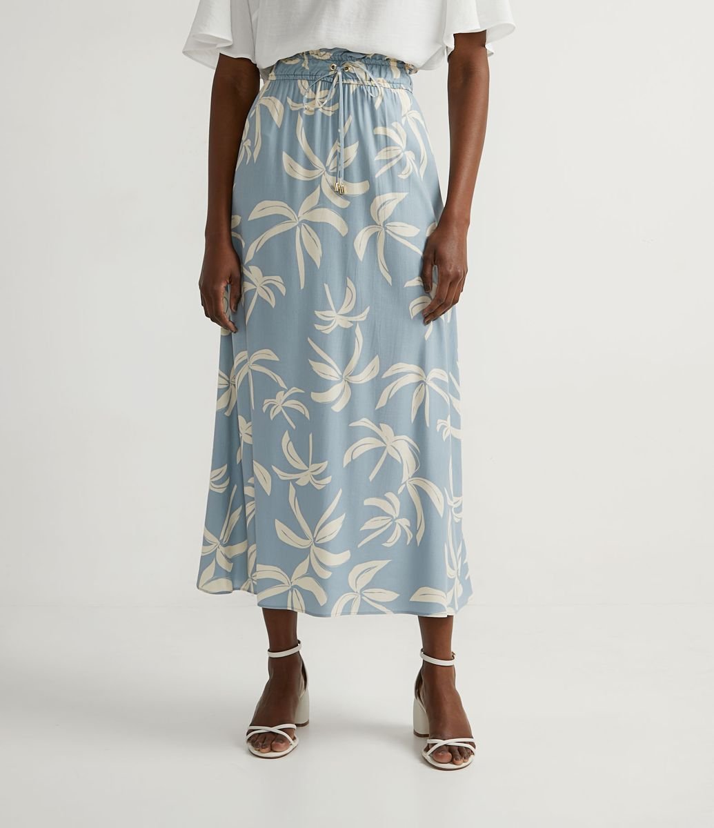 Saia Midi em Viscose com Cordão para Amarração e Estampa de Folhagem Menor preço em Saia Midi em Viscose com Cordão para Amarração e Estampa de Folhagem