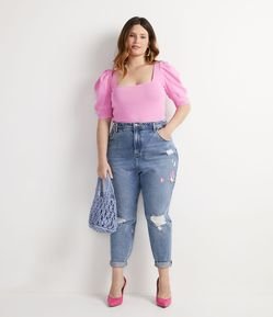 Calça Mom Jeans com Estampa Margarida Curve & Plus Size