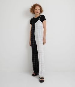 Macacão Pantalona em Viscose Meio a Meio Estampa Xadrez Grid