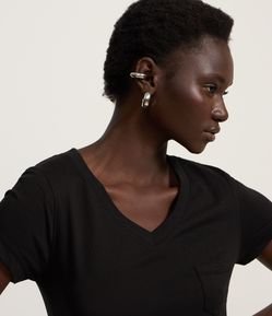 Blusa Básica em Algodão com Bolsinho Frontal