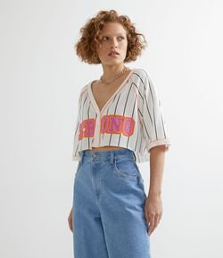 Blusa Cropped em Malha Piquet Listrada com Estampa Escrita Strong e Botões Frontais