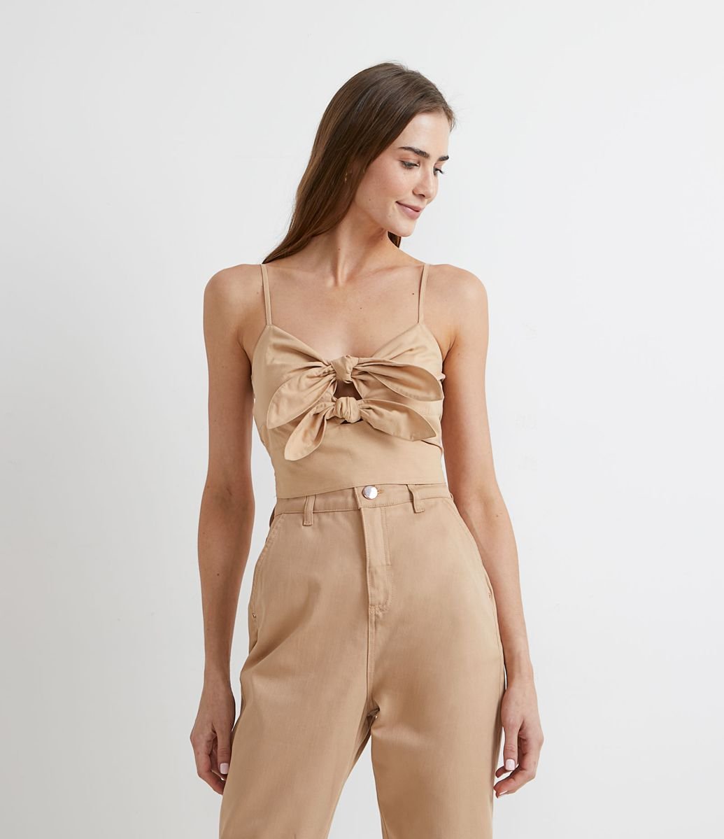 Blusa Cropped em Tricoline com Laços Frontais e Alças Finas Menor preço em Blusa Cropped em Tricoline com Laços Frontais e Alças Finas