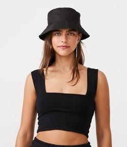 Blusa Cropped Básica en Viscolycra con Escote Recto y Tirante Ancho