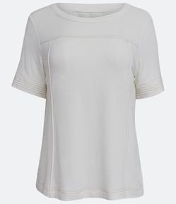 Camiseta em Viscose com Recortes