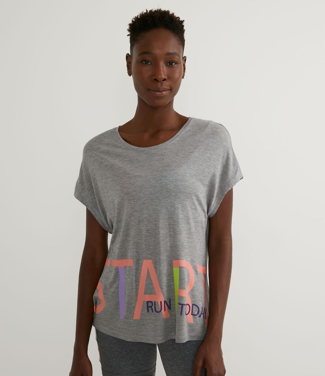 Camiseta Esportiva em Viscose com Estampa em Lettering Menor preço em Camiseta Esportiva em Viscose com Estampa em Lettering