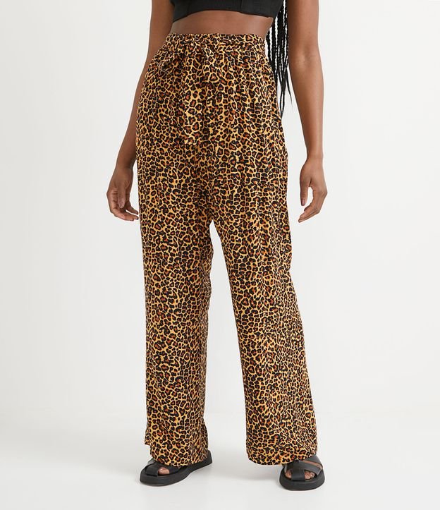 Calça Pantalona em Viscose Estampa Animal Print e Faixa para Amarração Amarelo 1