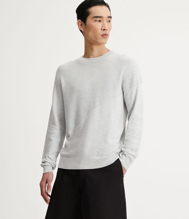 Blusão Suéter Slim em Tricô com Textura Assimétrica Cinza 1