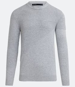 Suéter Slim em Tricô com Textura Assimétrica