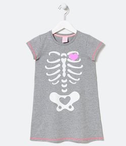 Camisola Infantil Estampa Esqueleto Brilha no Escuro - Tam 5 a 14 anos